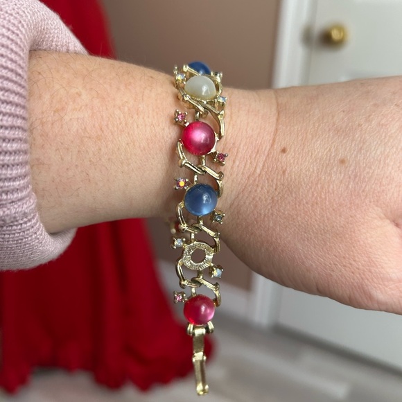 4/$100 Elegant Gold Bracelet with Red, Blue, and White Accents 🎁 - Picture 3 of 7